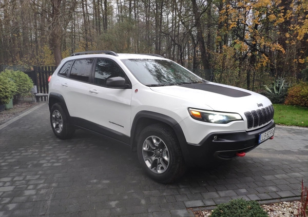 Jeep Cherokee cena 85000 przebieg: 168100, rok produkcji 2019 z Lubartów małe 596